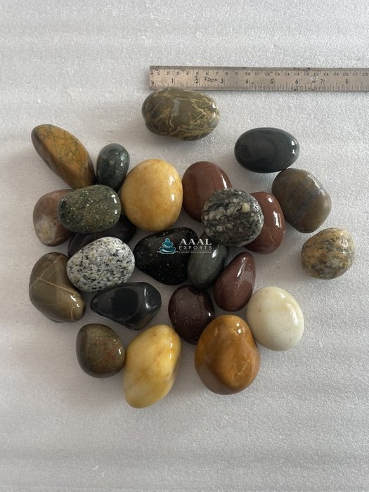 Mix River Pebble – Polished (5-8 cm)