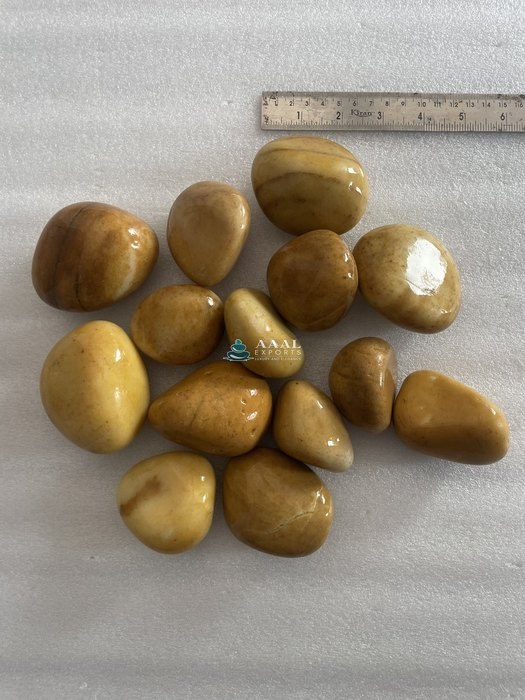 Tan Yellow River Pebble – Polished (5-8 cm)